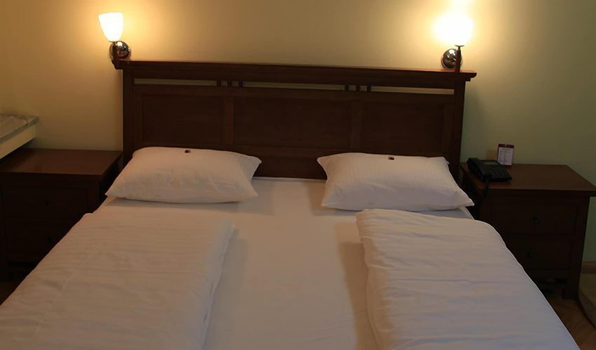 Hotel Pahuljica Власич Экстерьер фото