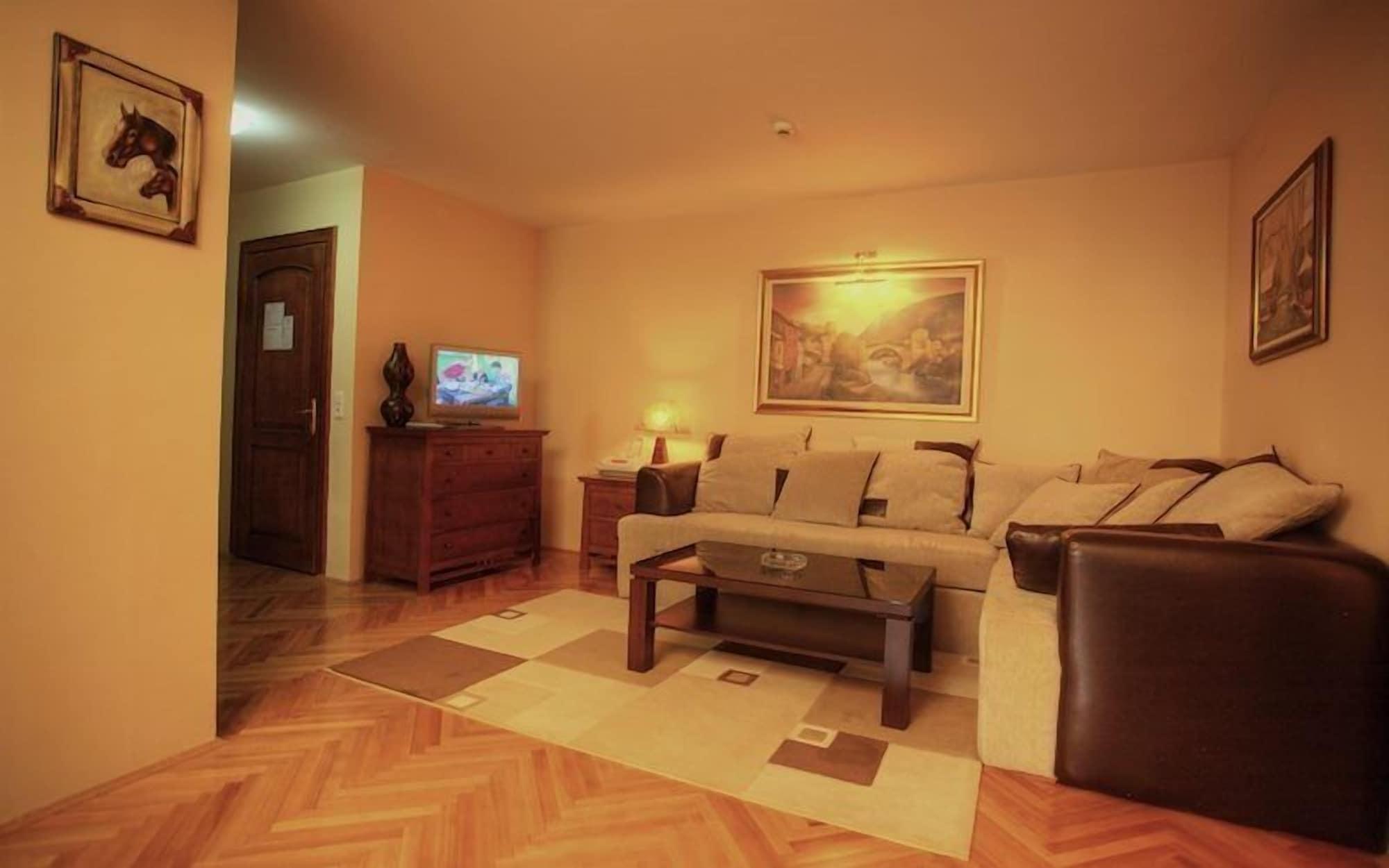 Hotel Pahuljica Власич Экстерьер фото